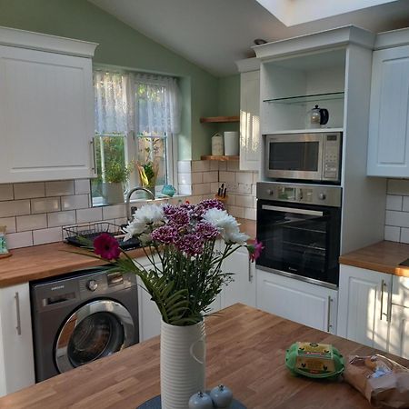 Waveney Villa Belfast Exterior photo